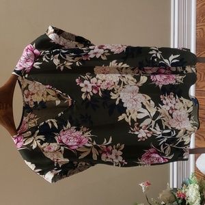 NWOT NEW YORK AND CO XL ARMY GREEN WITH PINK FLORAL